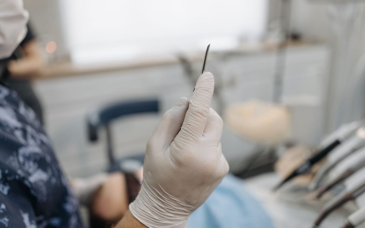 Rinoplastia estruturada em Minas Gerais: procedimento que corrige estética nasal e melhora função respiratória simultaneamente